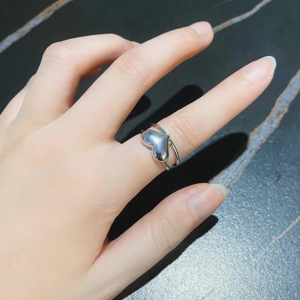 Ins Cold Wind, the Same Open Love Ring, Metal Simple Retro Heart Ring, Joint Ring.