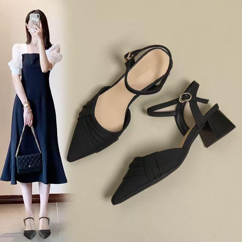 Black bag head sandals women's 2025 new summer middle heel with back air temperament French thick heel pointed single shoes