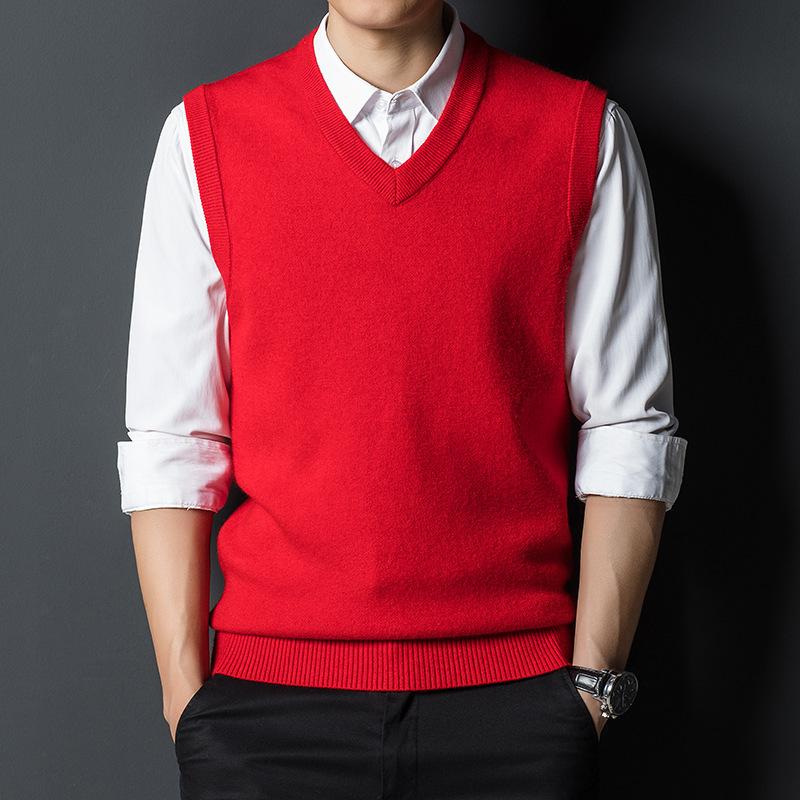 

2024 Мужской свитер вязаный жилет без рукавов свитер жилет Стильный мужской свитер без рукавов вязаный жилет однотонный V-образный вырез на осень 2XL красный