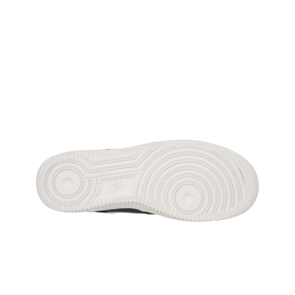 Nike Air Force 1 07 Siyah Beyaz Eskitilmiş Erkek Spor Ayakkabı CT2302-002