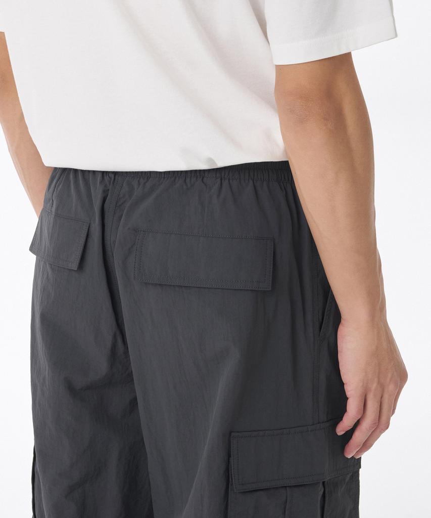 MUSINSA STANDARD Nylon One-Tuck Parachute Cargo Pants [Dark Grey]
