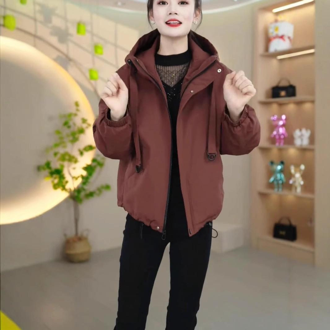 

Casual short hooded pie overcomes the coat for women s 2025 winter new loose small man piled and thickened warm cotton-padded coat XXXL бордовий