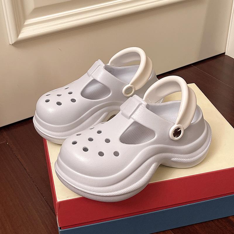 Women s Summer Thick-Soled Perforated Platform Sandals - Height-Increasing Closed-Toe Beach Slippers for 2026 Small серый/белый