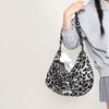 Bolso de Lona con Estampado de Leopardo Blanco y Negro para Estudiantes Universitarias de Moda, Bolso para Clase, Bolso Cruzado de Gran Capacidad, Temporada Escolar Estudiantes Universitarios