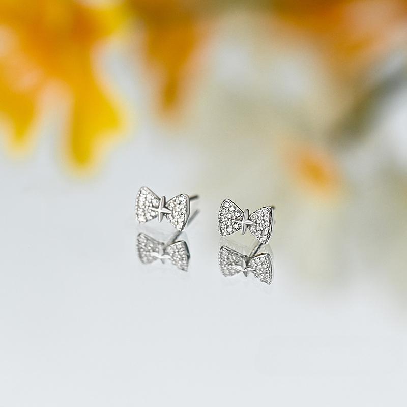 Четырехконечная звезда, полные бриллиантовые серьги-бантики, легкие, роскошные, маленькие, изысканные серьги в стиле ниши для женщин