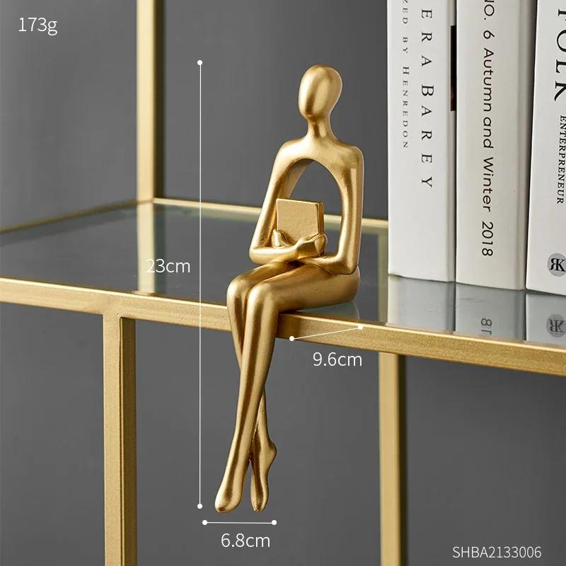 Goldene Heimdeko Denker Statuen Bücherregal Skulptur Dekorationen für Wohnzimmer Moderne Figuren Regal Tisch Schreibtisch Dekor