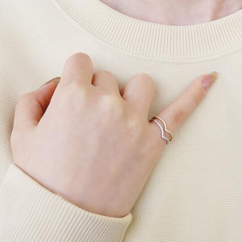 Lala Christie Women's Pinky Ring, Silver 925 and Yellow Gold, V Design with Cubic Zirconia, Size 3