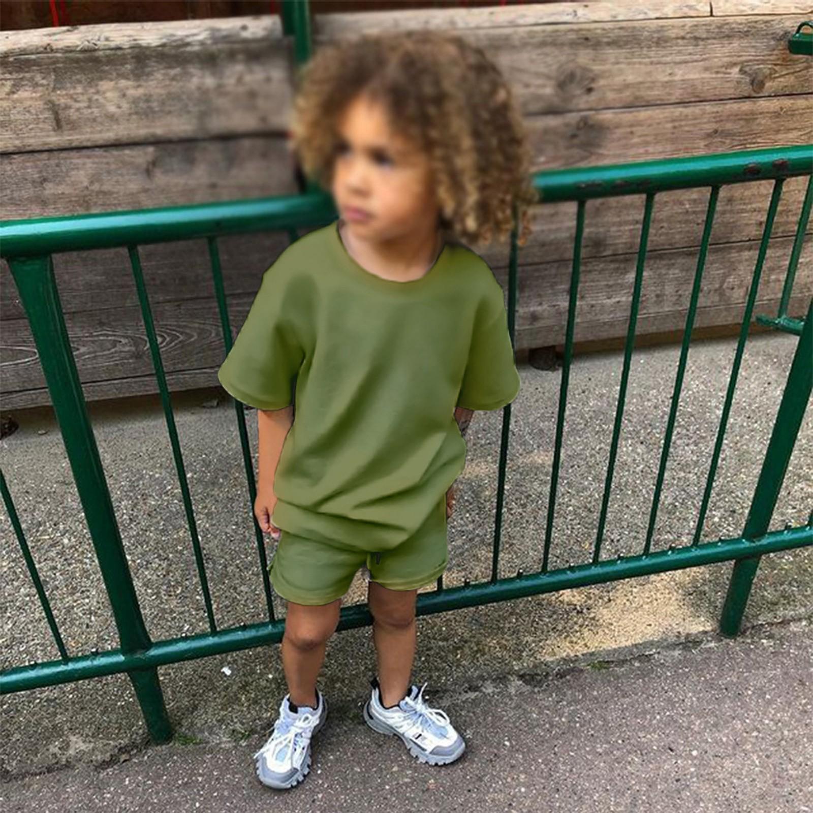 

Kid Patriotic Outfit - Short Sleeve & Shorts 2-Piece Set For Boy And Girl 100