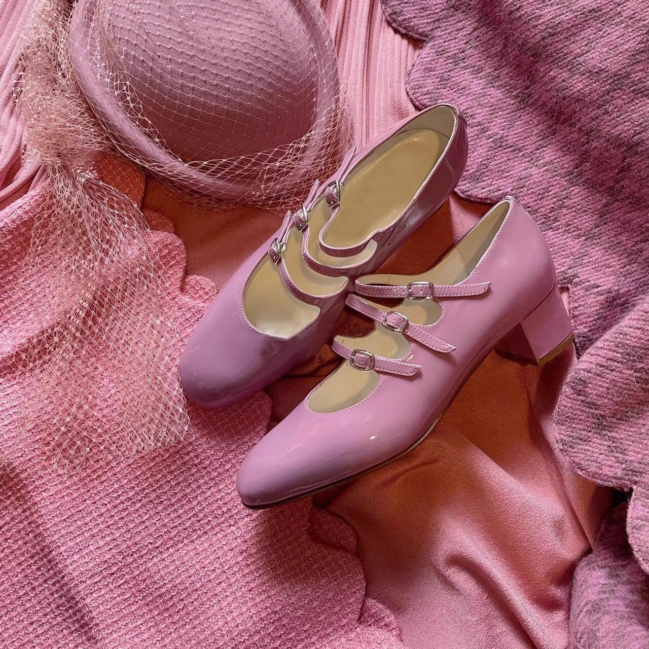 

[В наличии] Туфли Мэри Джейн на ремешках с тремя пряжками, женские туфли из лакированной кожи на толстом каблуке, ретро, с французским квадратным носком, на высоком каблуке 39