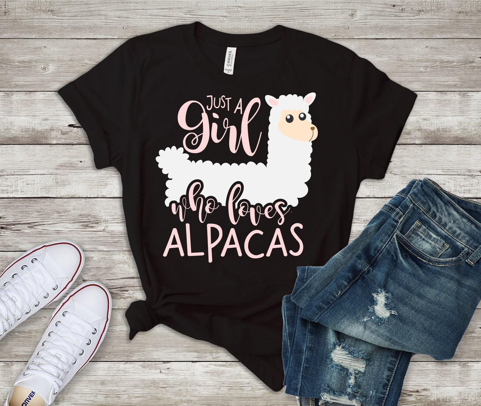 Alpaca Shirt, Funny Alpaca T-Shirt, Just a Girl who Loves Alpacas, Llama lover gift, Cute Alpaca Gift, Alpaca Gils T-Shirt M