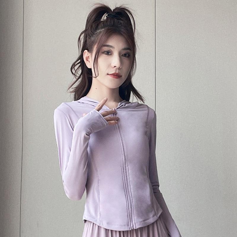 

Женский летний солнцезащитный набор: Легкая куртка из ледяного шелка и быстросохнущие брюки для йоги XL