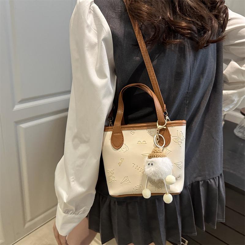 Summer New Light Luxury Aesthetic Niche Casual Fashion Texture Portable Shoulder Messenger Bag Bucket Bag