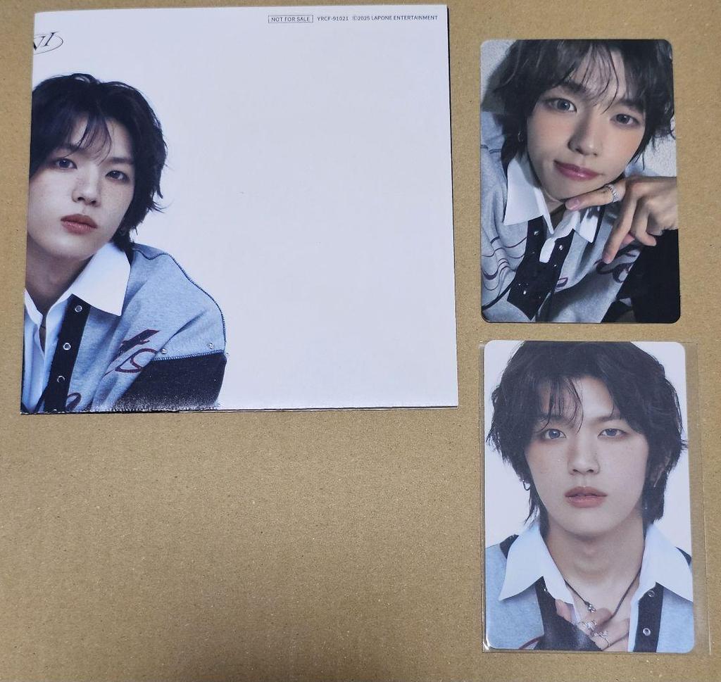 [USED] INI Takatsuka Taimu Trading Card Mini Poster