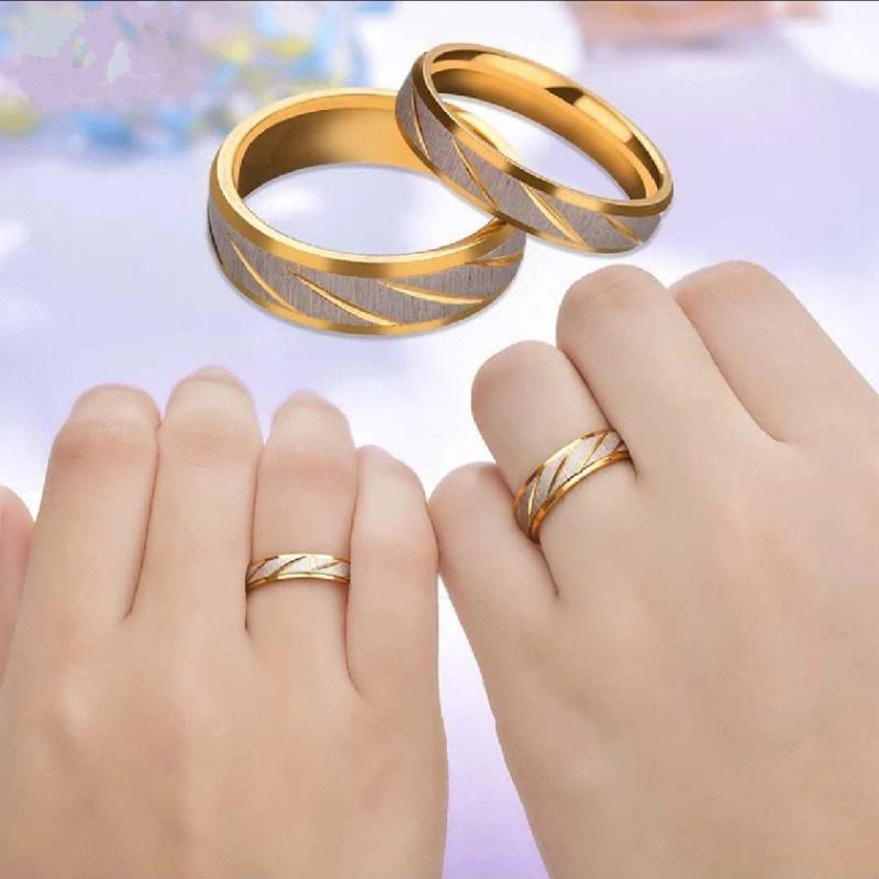 Anillo de pareja de acero inoxidable, anillo de boda con patrón de onda dorada, regalo de joyería de compromiso para hombres y mujeres