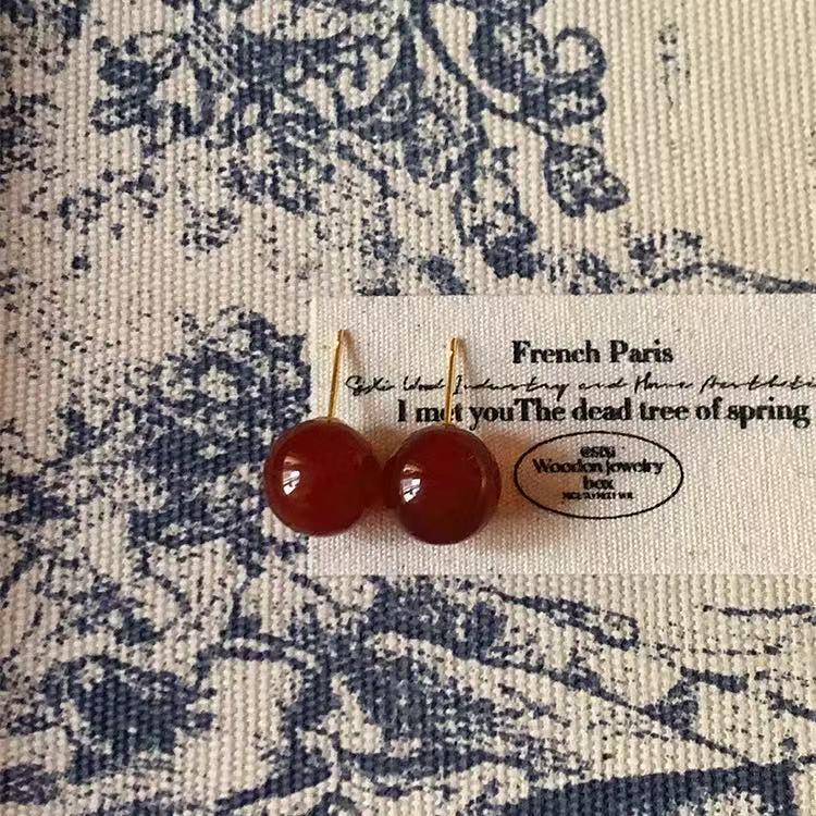 Exquisite Angora Red Agate Stud Earrings - Fashionable, Versatile, and Stylish High-End Drops