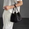 Knitted Bags, Small Niche Vegetable Baskets, Exquisite Handbags, Bucket Bag