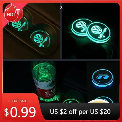 Nieuw 7 Kleuren LED Auto Bekerhouder Verlichting Lichtgevende Onderzetter Waterbeker Mat Voor VW Volkswagen Polo Jetta Golf Kever CC GTI MK4 gol