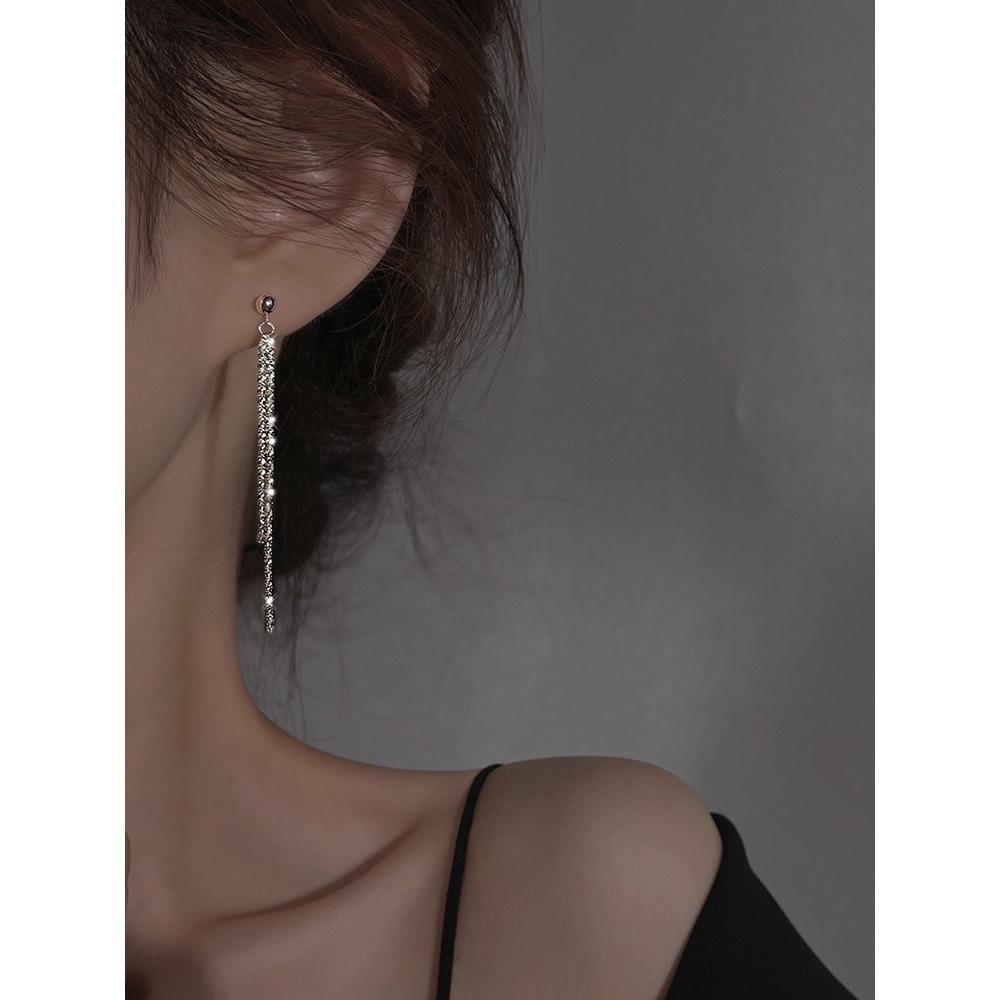 Starry Sky Tassel Earrings: Long, Elegant Design for All Seasons