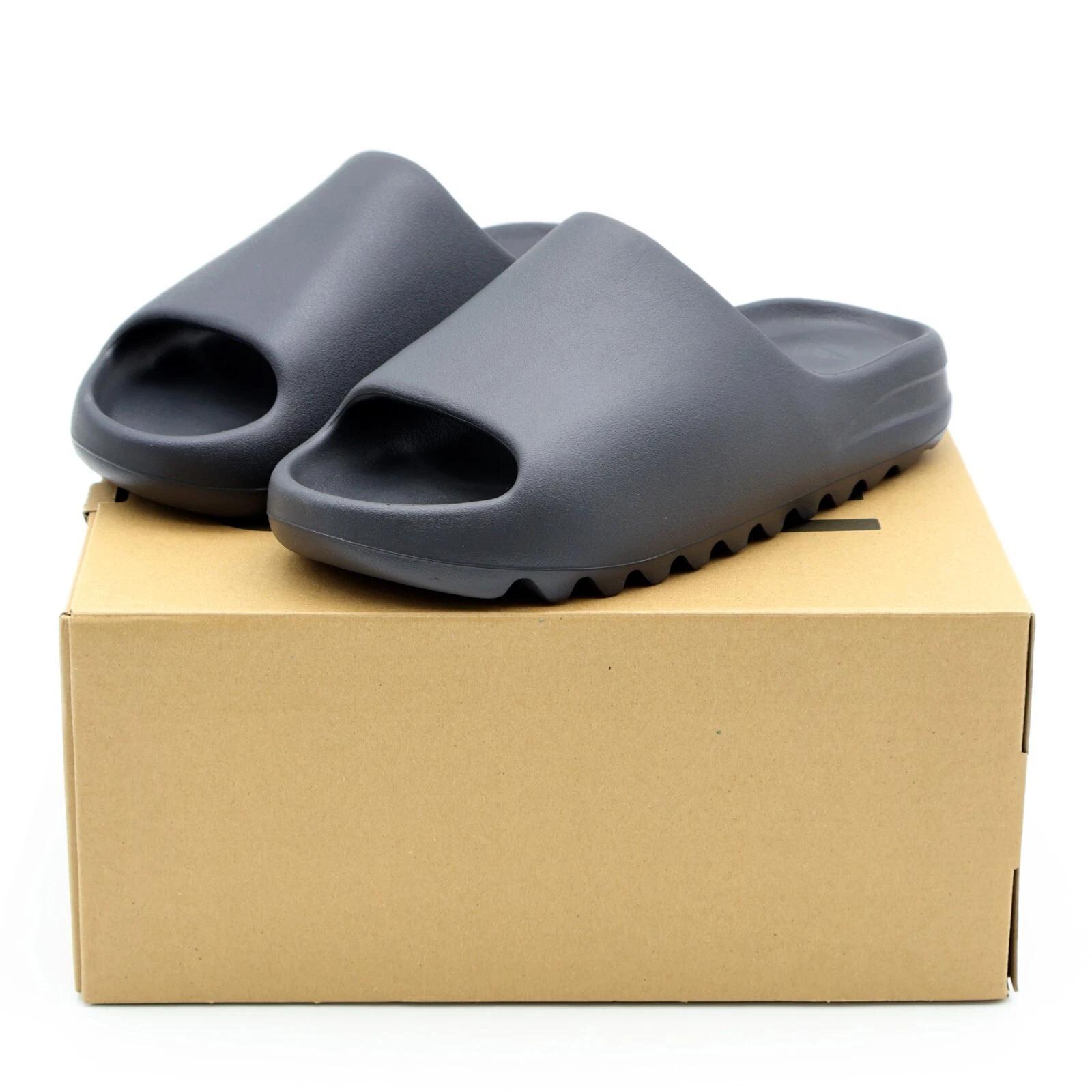 

HQ6448 adidas Yeezy Slide Онікс Чорний Темний Нуар (Чоловічі) US 13