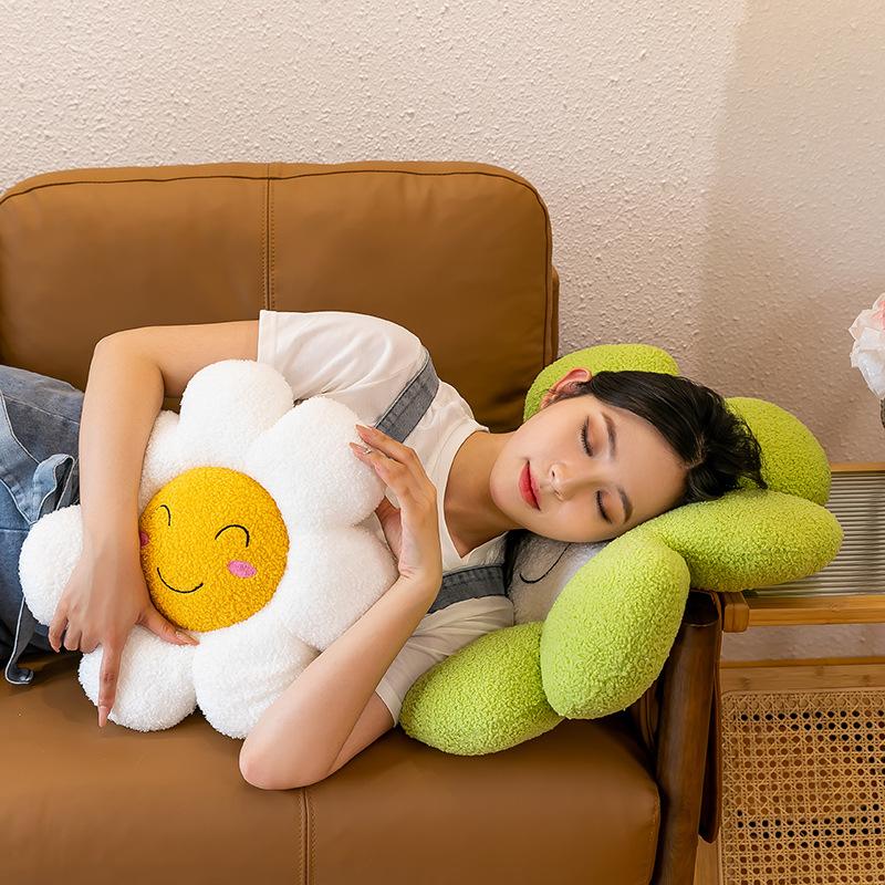 Sunflower Plush Cushion - Perfect for Sofa, Bay Window, Bedroom, or Office Chair Backrest