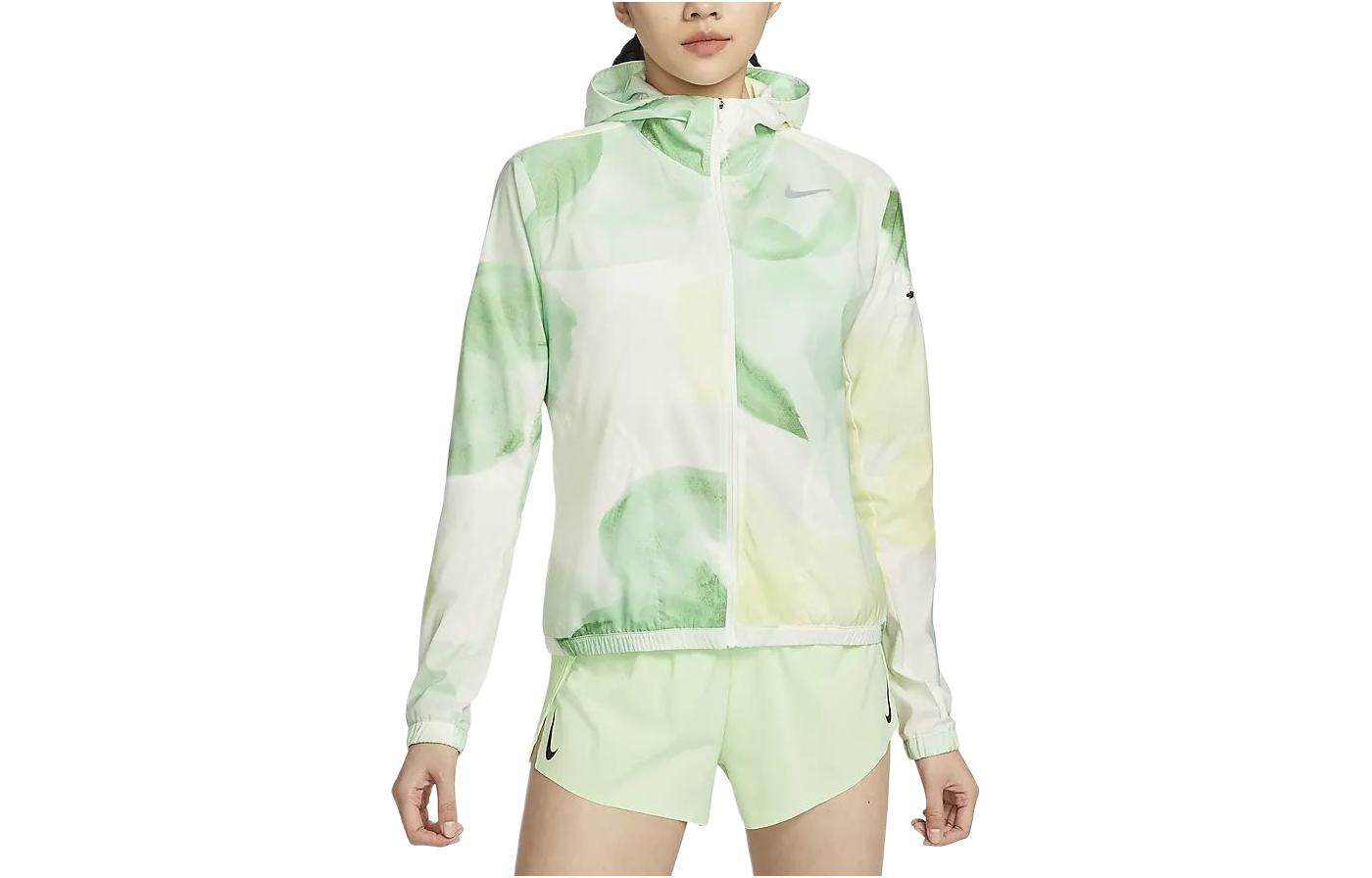 Nike Impossibly Light Jackets & Coats Women s Sail White HF6181-133 L