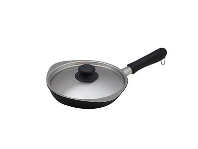 Sori Yanagi Sori Yanagi Magma Plate Iron Frying Pan with Uneven Iron Surface IH Compatible 18cm Lid Included Iron Frying Pan That Absorbs Oil Well and