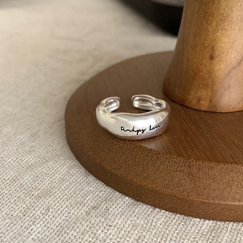 Trendy Minimalist Korean Vintage Stacking Rings for Women - Influencer-Approved Light Luxury Style.