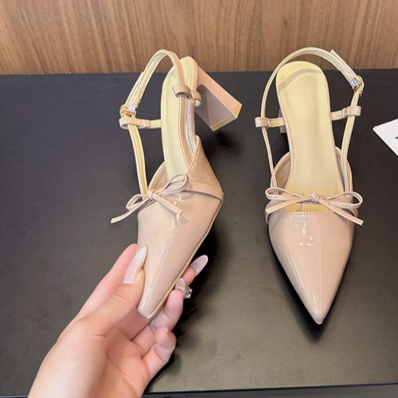 Fashion High Heels Women Patent Leather Pointed Toe Bow One Strap Temperament Block Heel Single Shoes Women Gentle Bridesmaid Shoes