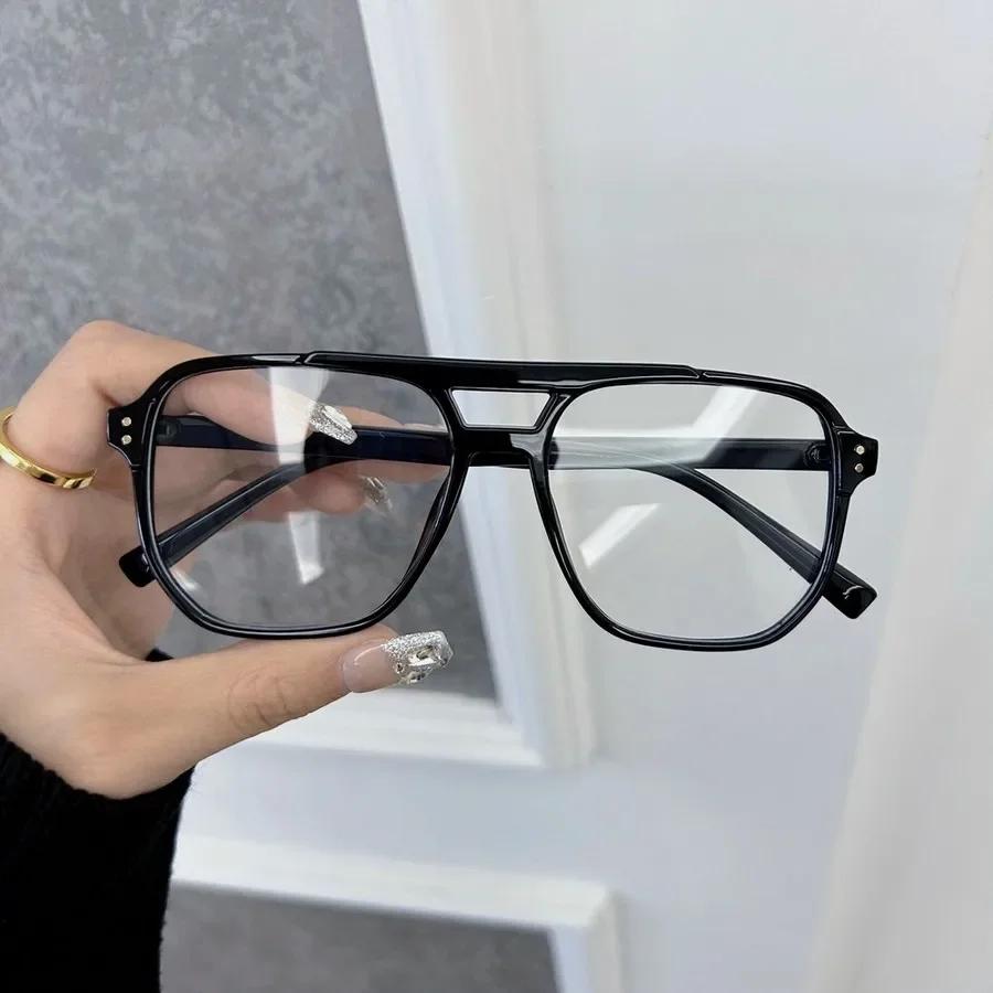 Fashion Luxurious Square Eyeglasses Frames Women Men Transparent Clear Brand Designer Optical Lovely Frame Oculos