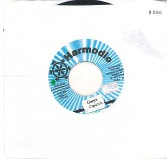 

7inch Record CAPLETON - Ganja NONE HARMODIO 2000 Jamaica Reggae, Ska & Dub Used