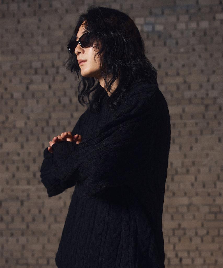 FILLUMINATE Mellow Round Knit - Black