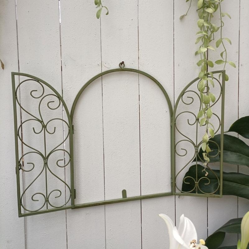 Romantisch Metalen Wanddecoratie Vintage Nepraam Frame Kunst Met Gebogen Ontwerp Voor Slaapkamer Tuinen Decoratie