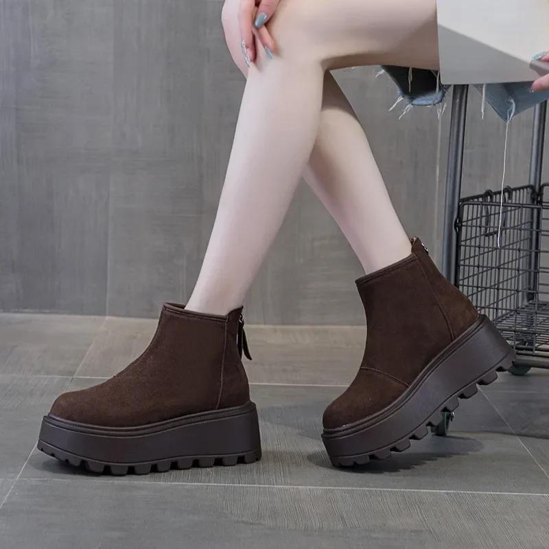 Height Increasing Women's Platform Shoes Snow Boots Winter Plush Thick Short Brown Boots Leather Warm Flat Bottom and Anti Slip