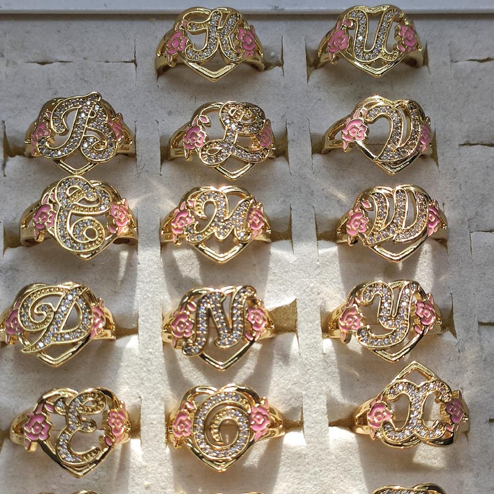 

DUOYING регулируемое кольцо с инициалами в форме сердца для женщин, персонализированные эмалированные кольца с цветком и буквами AZ, модные ювелирные изделия в стиле хип-хоп A-Resizable розового золота