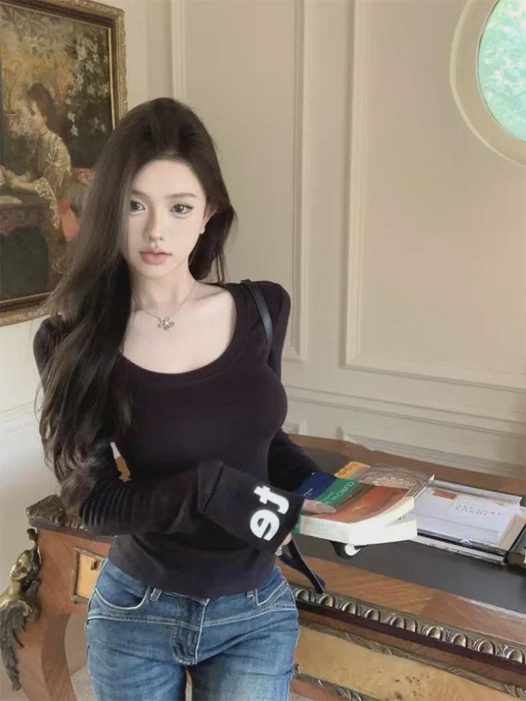 Women's Slim-Fit Velvet Shoulder T-Shirt - Autumn/Winter Long-Sleeve Chic Top