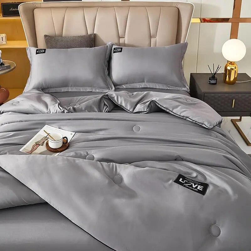 The Air Conditioner Can Be Washed by the Cool Summer Quilt, the Antibacterial Embroidery Skin-friendly Imitation Silk Ice Thin Q