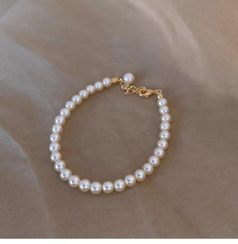 Highlight white light luxury personality niche fashion high sense temperament Internet celebrity bracelet women wearing beads jewelry