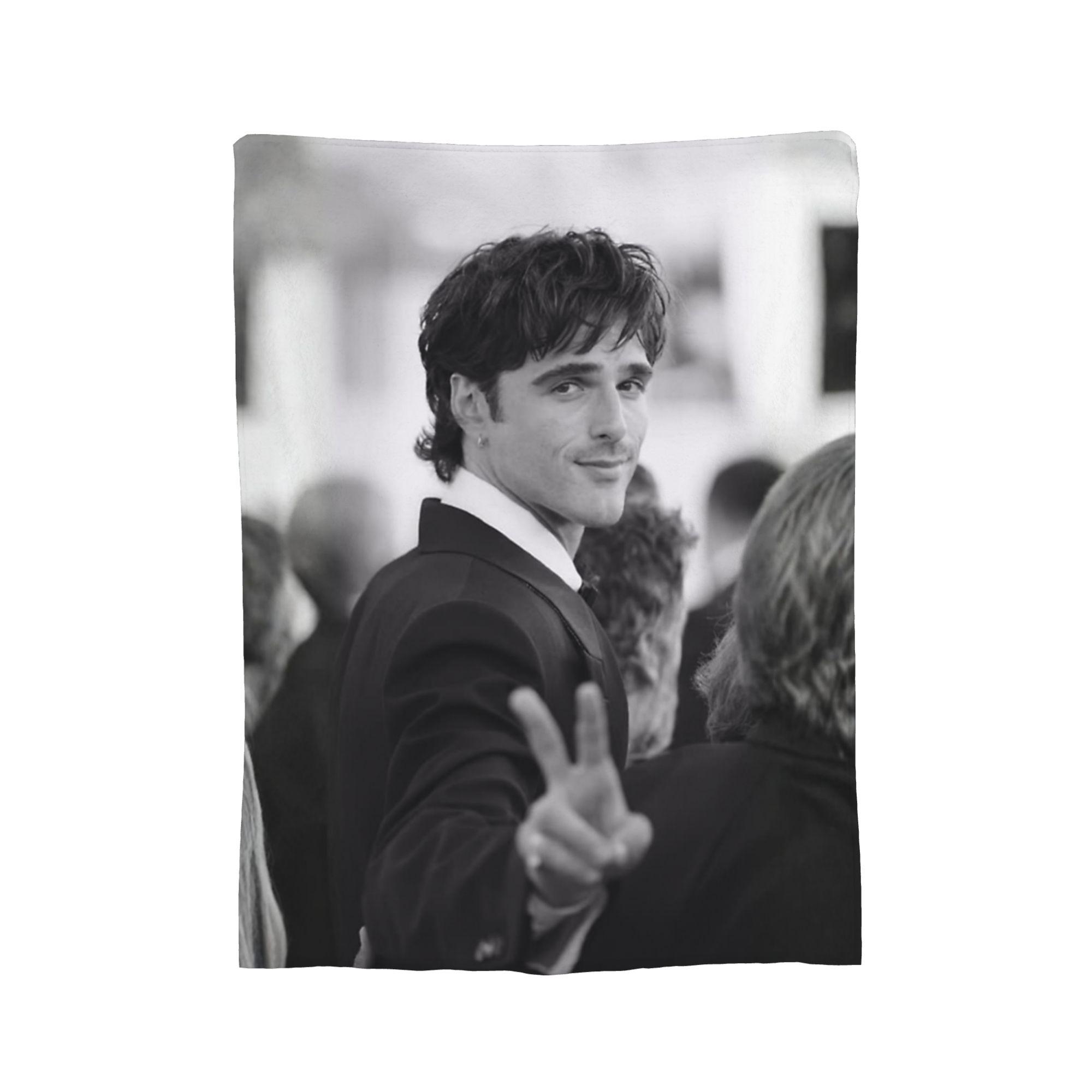 Jacob Elordi Blankets Flannel Summer Multi-function Soft Throw Blanket for Home Office Bedspread 130x150cm