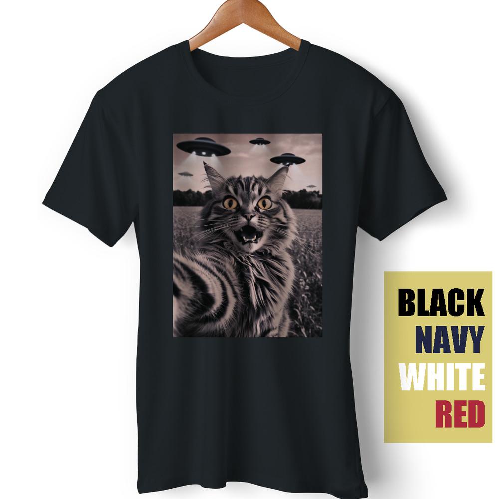 Селфи кота с инопланетным НЛО Анималист Мем Смешной Подарок Винтажная Ретро Футболка Унисекс Футболка M