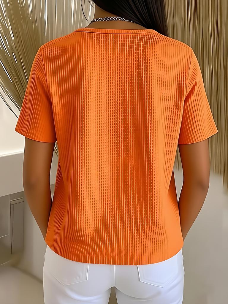 Plus Size Women's Solid Round Neck Short Sleeve Casual Top with Button Detail