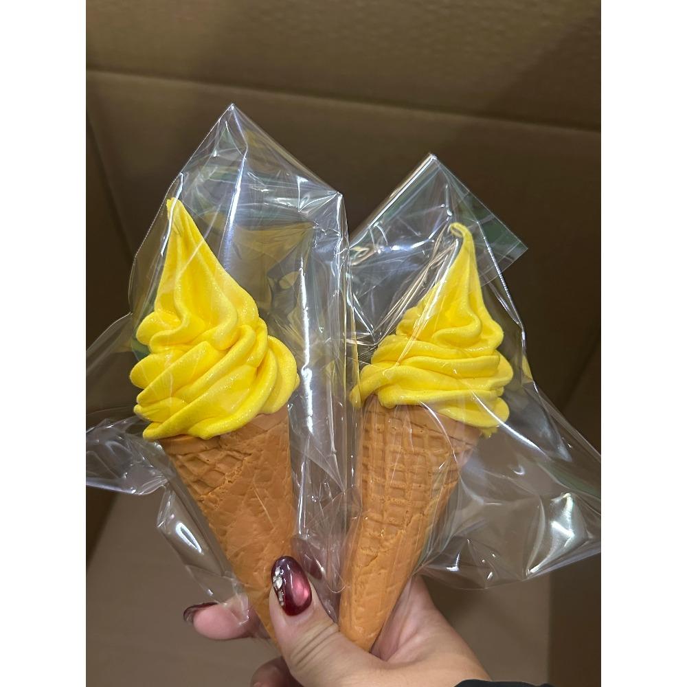 Plastikowy Model Symulujący Jedzenie Dekoracja Rekwizyt Podwójne Kolory DIY Lody Sztuczny Rożek Waflowy 17cm 6.7cala Pokaz Wideo ASMR