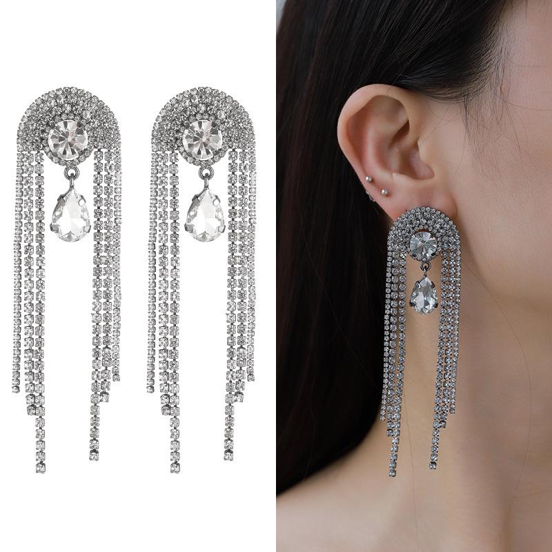 

Kenjie Zircon Claw Chain Earrings, Gold-Plated Copper, European & American Style, Elegant Party Accessories for Women.