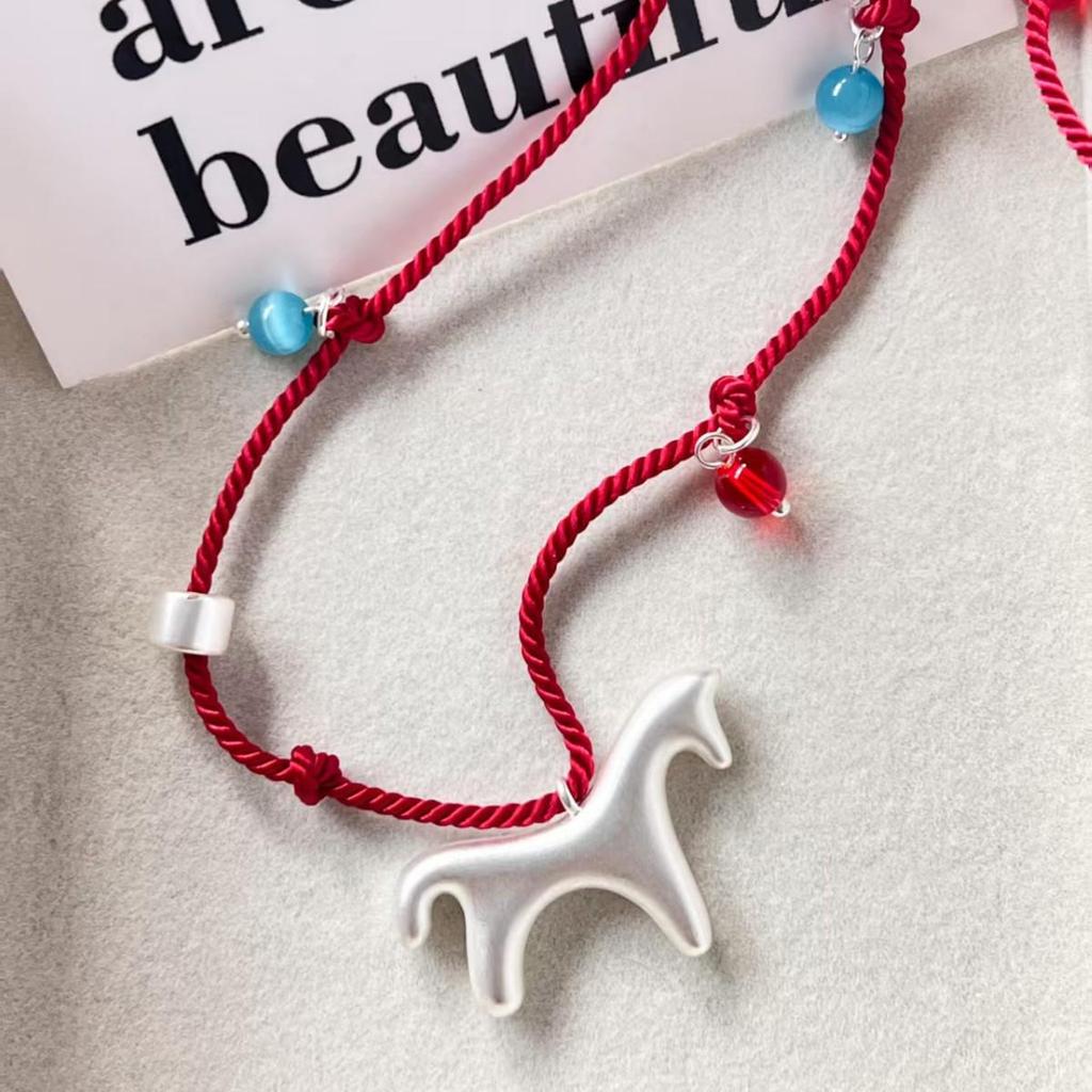 High-End Niche Personalized Red String Necklace with Agate Cat's Eye Pendant for Women