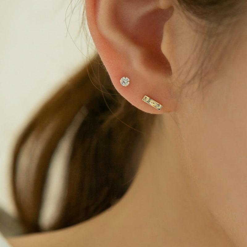 LUNNE 14k Rough Stick Bar Earrings (14k Gold) #ES22