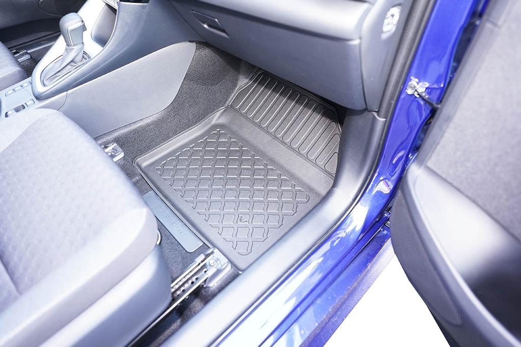 Aristar Guardliner Rubber Floor Mats + Tunnel Cover for Toyota Yaris IV HB 2020-, Yaris Cross 2021-, Mazda 2 Hybrid 2022- Black