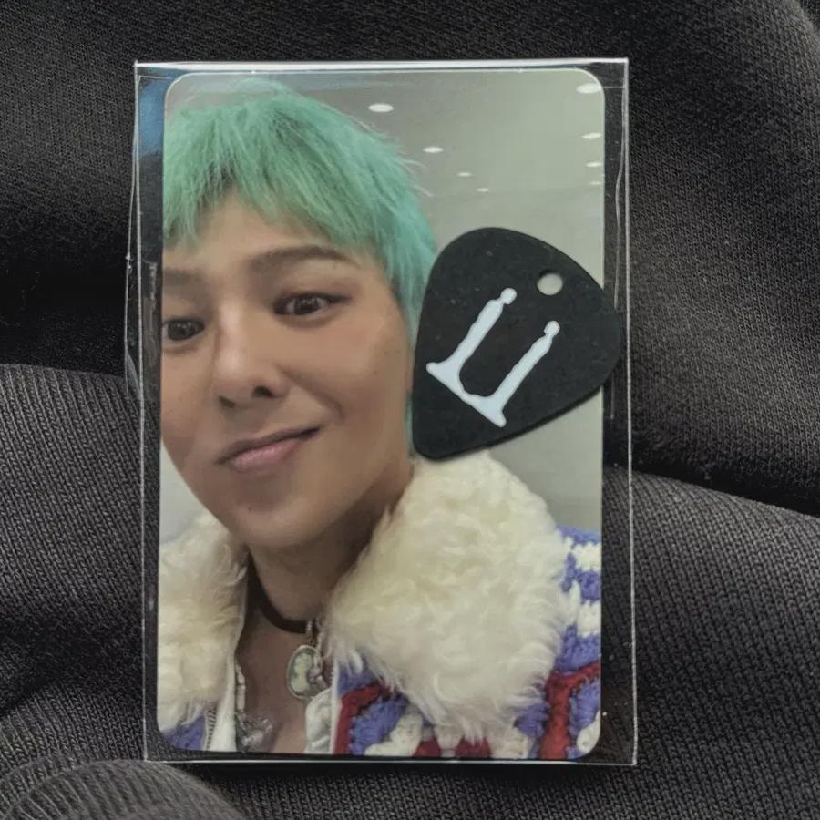 

Концерт G-dragon Pamzone Maccon Фотокарта+пик