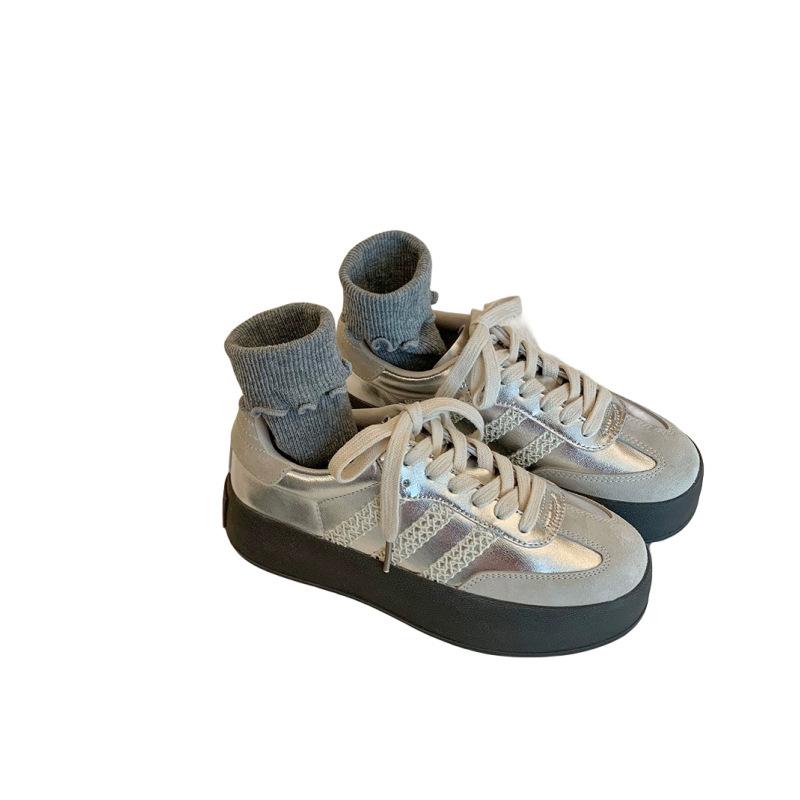 

Su In s Gray series - это новые женские кожаные кроссовки на высокой платформе с кружевной отделкой, выполненные в стиле athleisure. 35 серебряный