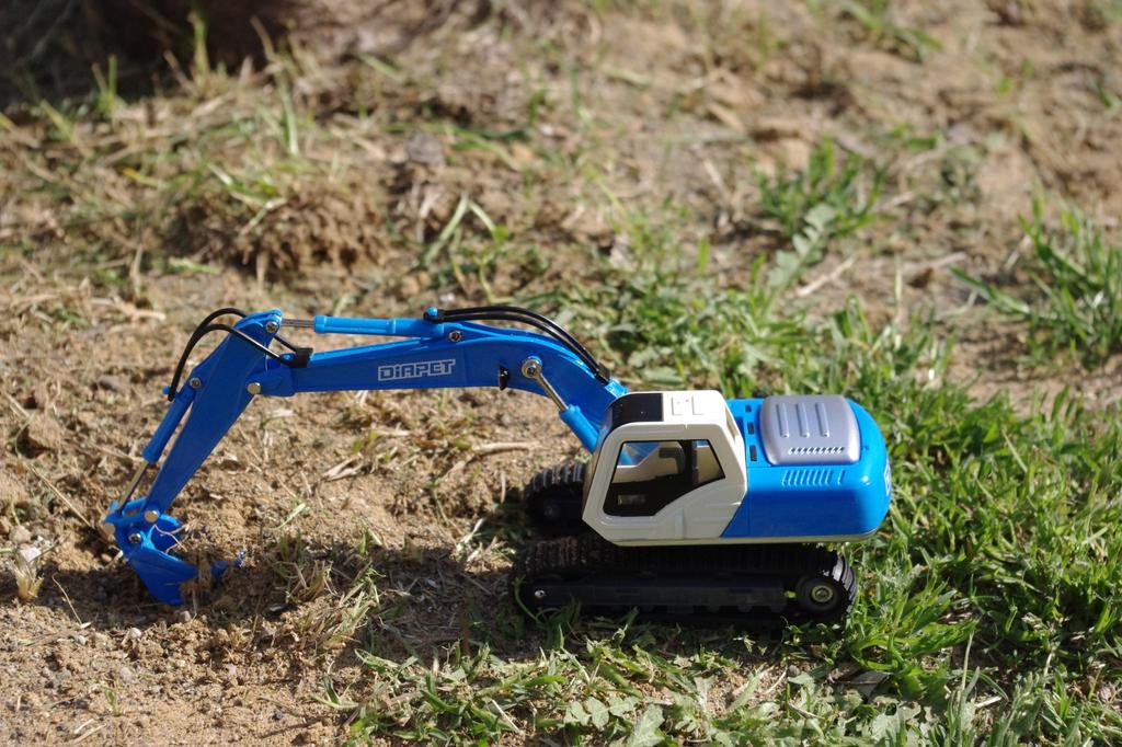 Diapet Scale Power Shovel DK-6113 1/52