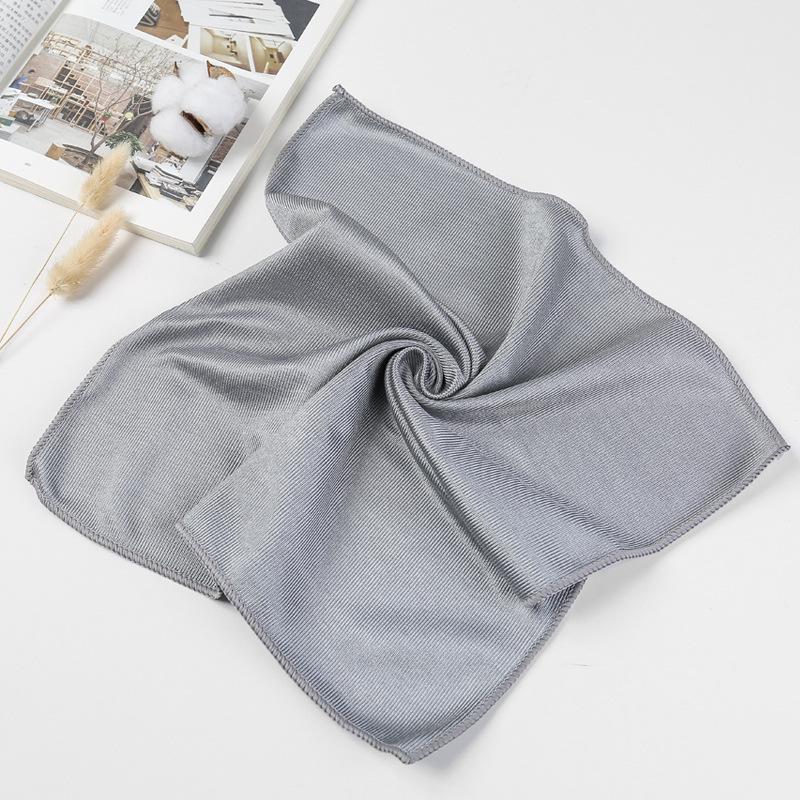 Microfiber Lint-Free Glass Cleaning Cloth for Mirrors and Wine Glasses