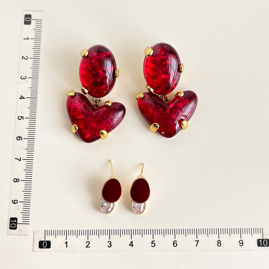 French Vintage Red Geometric Earrings: Retro Style, High-End Luxury Drip Glaze, Unique Niche Design